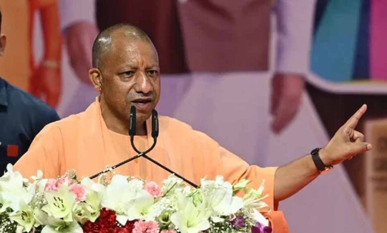 यूपी-चुनाव-से-पहले-योगी-सरकार-एक्टिव,-मंत्रियों-को-जनता-तक-योजनाएं-पहुंचाने-का-निर्देश