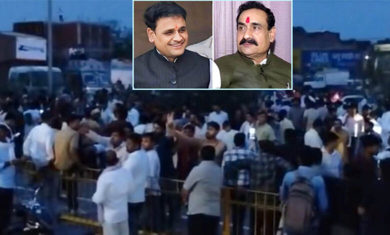 दतिया-उपचुनाव:-bjp-टिकट-पर-बवाल,-आशुतोष-तिवारी-के-नाम-से-नाराज़-समर्थकों-ने-nh-44-पर-15-किमी-लंबा-जाम-लगाया