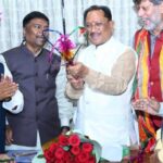 बस्तर-गोंचा-महापर्व-2026-का-निमंत्रण-लेकर-मुख्यमंत्री-विष्णु-देव-साय-से-मिले-प्रतिनिधि