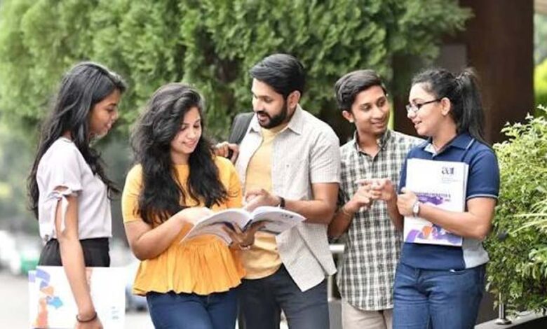 उच्च-शिक्षा-में-यूपी-की-बड़ी-छलांग,-ger-बढ़कर-26-पहुंचा,-देश-में-सबसे-ज्यादा-नामांकन