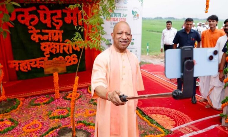 शिक्षा-संस्थानों-में-43-लाख-पौधे-रोपे,-हरित-यूपी-अभियान-को-मिली-रफ्तार