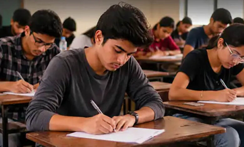 यूपीटीईटी-2026-की-परीक्षा-2-से-4-जुलाई-तक,-60-जनपदों-के-955-केंद्रों-पर-19.94-लाख-से-अधिक-अभ्यर्थी-होंगे-शामिल